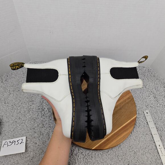 Dr. Martens Womens 8 Style 2976 Quad Smooth White Leather Platform Chelsea Boots - Picture 11 of 16